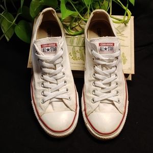 White Unisex Converse (Chuck's)